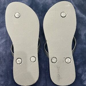 Old Navy Women's Gray Sandals